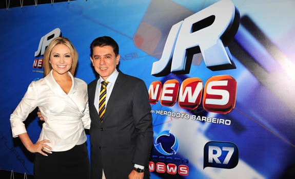 [Jornal%2520da%2520Record%2520News%2520com%2520Her%25C3%25B3doto%2520e%2520Talita%255B6%255D.jpg]
