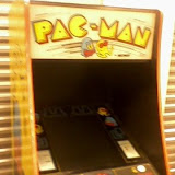 Pac-man & Space Invaders Deluxe