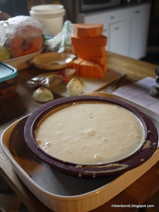 Pre-baked assemblage in silicone pan in baking dish