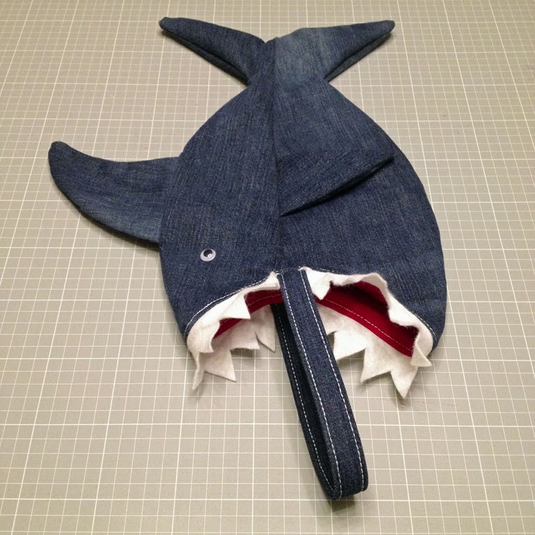 [Shark-bag5.jpg]