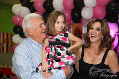 Fotos do evento Helena 5 anos. Foto numero 6009. Fotografia (fotografias) do Carrega Foto Digital, do fotógrafo profissional José Roberto Carrega, que faz fotos de casamento, fotos de adultos, fotos de crianças (infantil), fotos de bebês, fotos de grávidas (gestantes) e outros ensaios fotográficos em Botucatu (SP), outras cidades do estado de São Paulo e em todo o Brasil. fotos casamento de botucatu sp foto fotografia festa para noivas noiva casamentos doces finos bêbes lembrancinhas resina penteados e damas