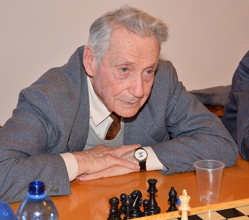 ШАХМАТЫ в честь 70-летия Победы: ветераны играют со школьниками шахматной секции. Тренер Любовь Абрамовна Матаева (Фридберг) 22 2015-03-25.jpg