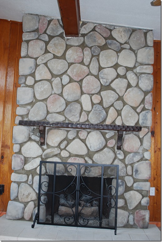 Cottage Fireplace 026