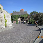 388 day 4 krakov church gate.JPG
