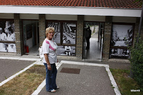 Nato pa še do grobnice in malega muzeja.