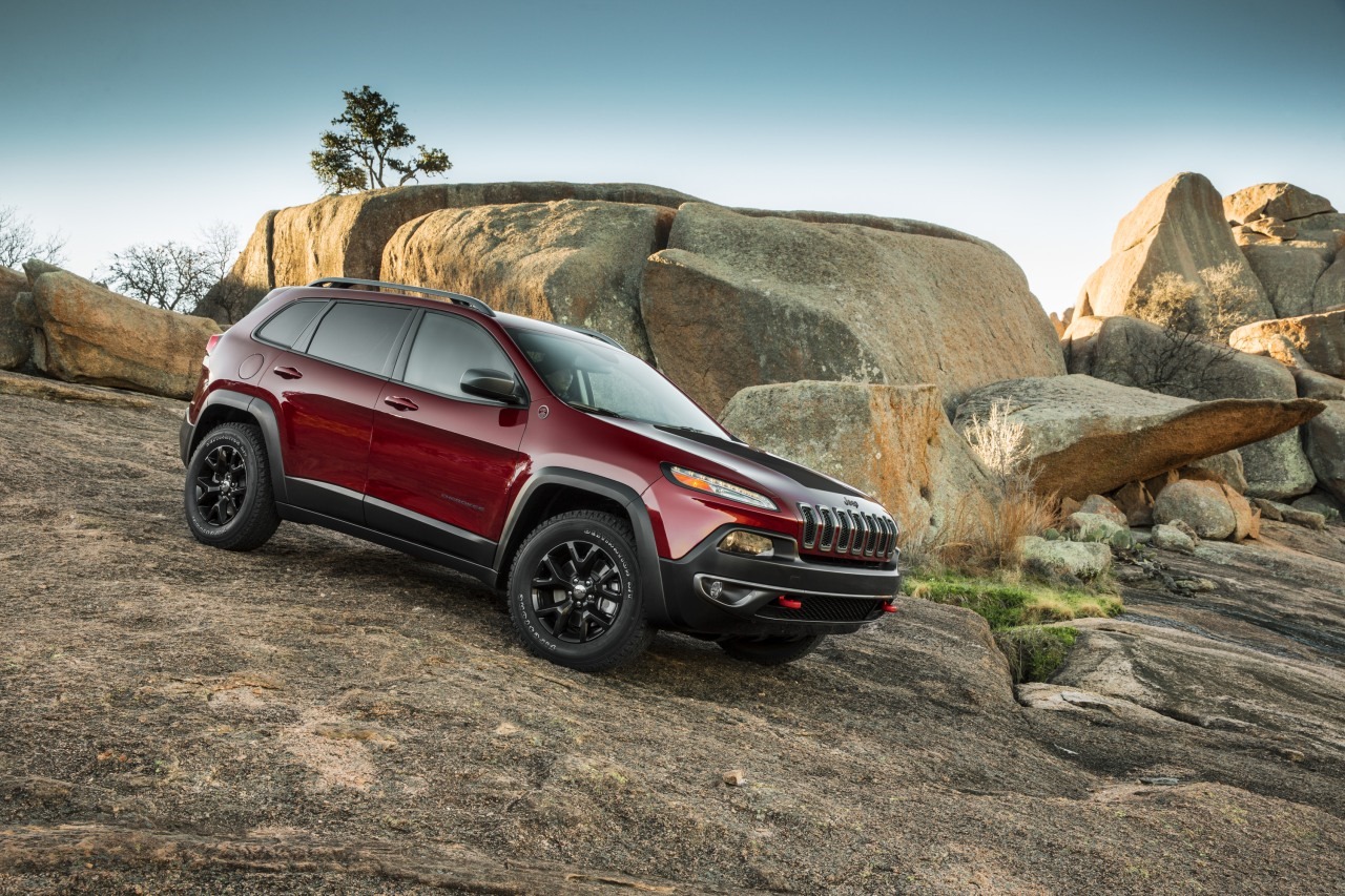 2014-Jeep-Cherokee-SUV-8[3].jpg