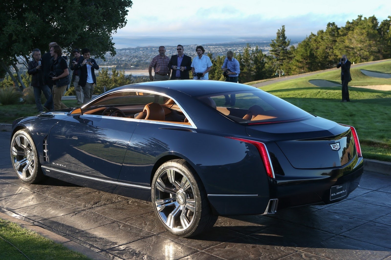 [2013-Cadillac-Elmiraj-Concept-2%255B2%255D%255B3%255D.jpg]