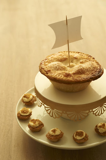 Our sail clip art added a fun touch to this pie. Get it here: http://www.marthastewart.com/951490/darcy-millers-thanksgiving-ideas. Our sail clip art added a fun touch to this pie. Get it here: http://www.marthastewart.com/951490/darcy-millers-thanksgiving-ideas.