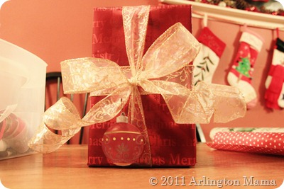 048 gift tags