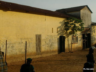 Une vue de la prison de Lodja, lors d’une visite des quelques responsables des agences des Nations unies le 18/1/2003. Ph- Don John