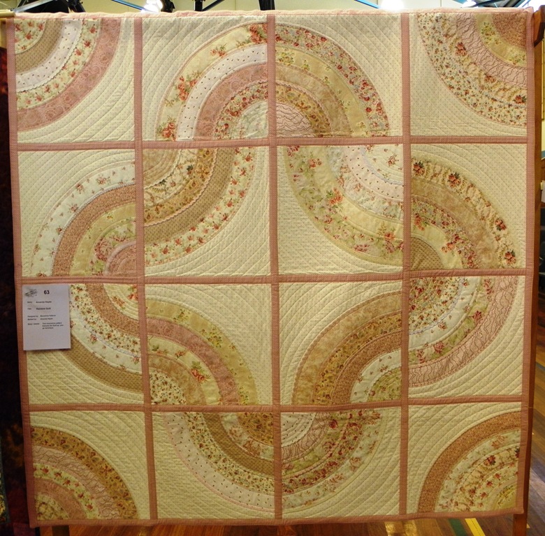 [Rainbow-Quilt-Amanda-H4.jpg]