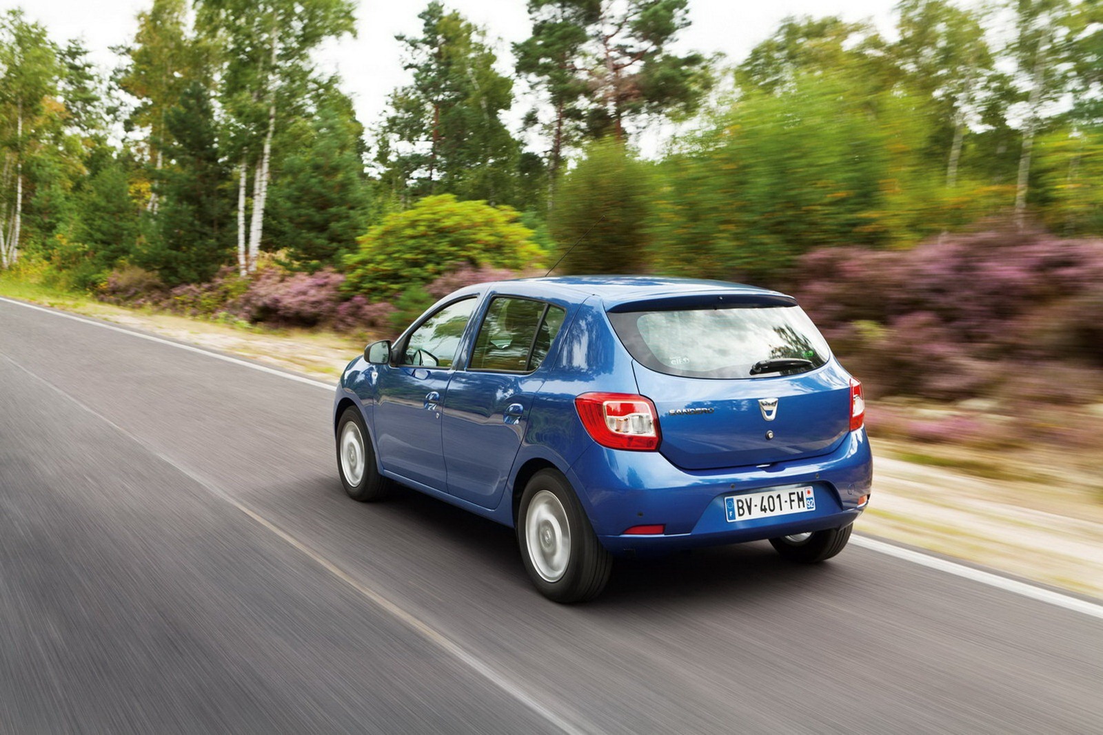 [Dacia-Logan-Sandero-35%255B2%255D%255B2%255D.jpg]