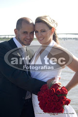 Álbum de fotos de DIULIANO&PATRÍCIA. Fotografias da Art Tec Fotografias que faz fotos de casamento, fotos de festas, fotos de eventos sociais, fotos de aniversário, fotos de formatura, fotojornalismo, ensaios fotográficos, fotos de estúdio, book fotográfico e outros serviços fotográficos em Pelotas, RS, e outras cidades do Rio Grande do Sul. Album (digital) de fotos de DIULIANO&PATRÍCIA. Fotografias digitais da Art Tec Fotografias que faz fotos de casamento, fotos de festas, fotos de eventos sociais, fotos de aniversário, fotos de formatura, fotojornalismo, ensaios fotográficos, fotos de estúdio, book fotográfico e outros serviços fotográficos em Pelotas, RS, e outras cidades do Rio Grande do Sul. fotos casamento de pelotas rs para noivas casamentos rio grande do sul foto fotografia modelo convite moderno arranjos mesa festas aniversario pampas gaucho