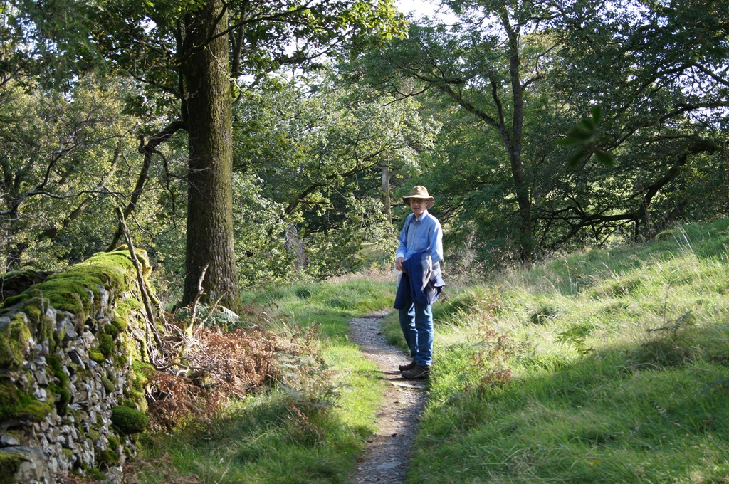 [Hill%2520top%2520walk--hurry%2520up%255B3%255D.jpg]