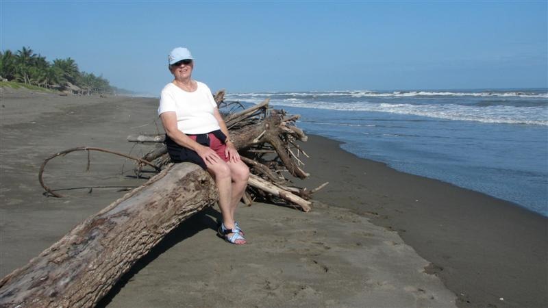 [05_PeggyEmerald%2520Coast2%2520%2528Medium%2529%255B5%255D.jpg]