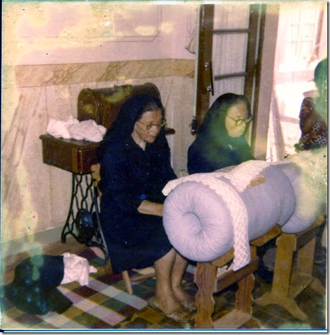 Irmãs Lucilia e laura Rosa nas Rendas Irmãs Lucilia e laura Rosa nas Rendas