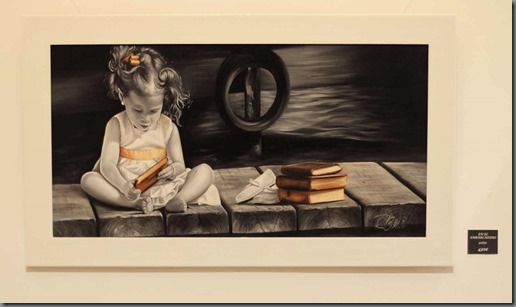 niña leyendo niña leyendo