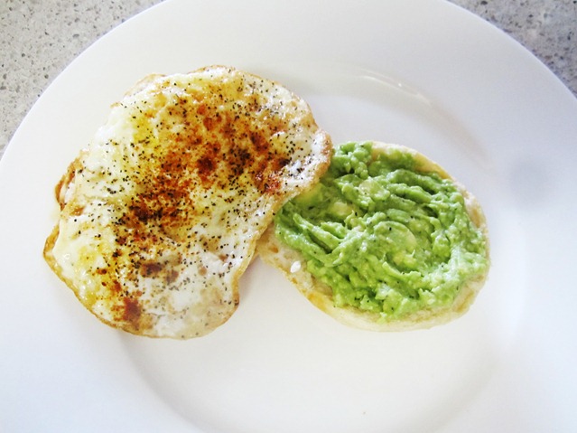 [fried%2520egg%2520avocado%2520099%255B2%255D.jpg]