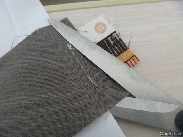 [11%2520Trim%2520back%2520the%2520seam%2520allowance%255B6%255D.jpg]