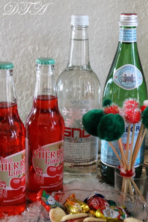 [Decor%2520To%2520Adore%257E%2520Christmas%2520Bar%2520Cart%2520021%255B7%255D.jpg]