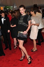Milla-Jovovich-Marni-Embroidered-Short-Sleeve-Dress
