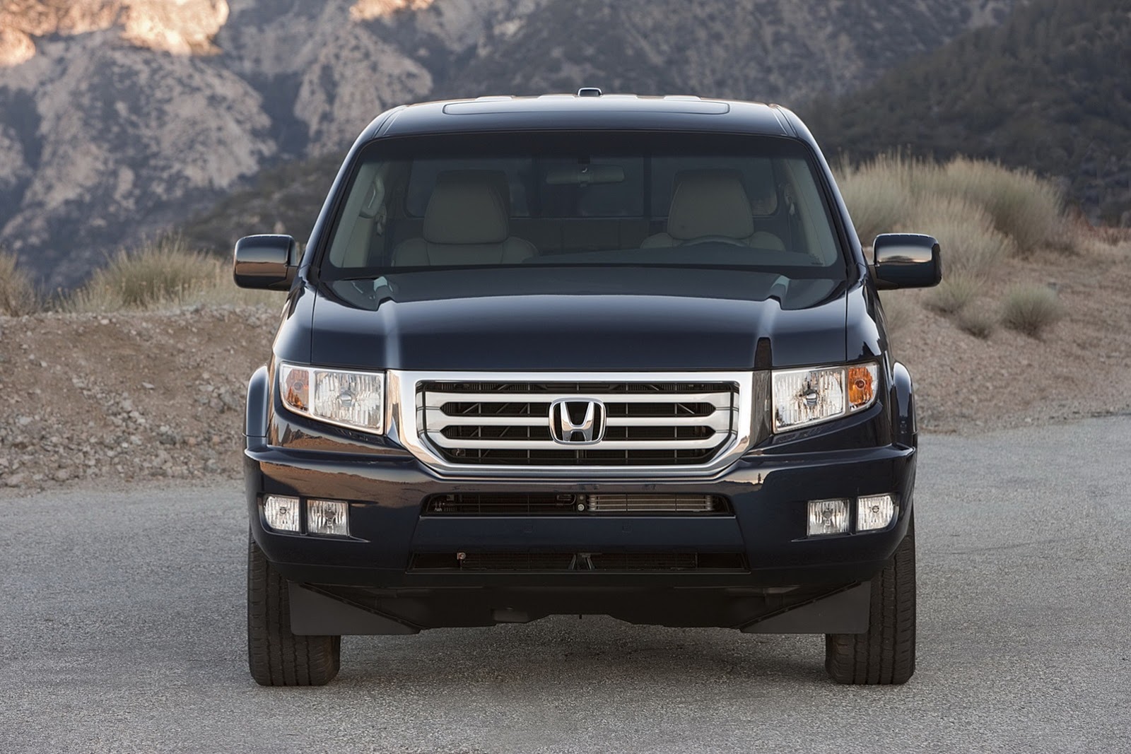[2014_Honda_Ridgeline_RTL_04%255B2%255D.jpg]