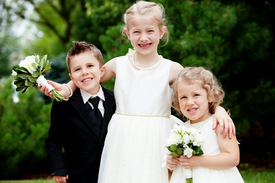 [amysweddingcousins3.jpg]