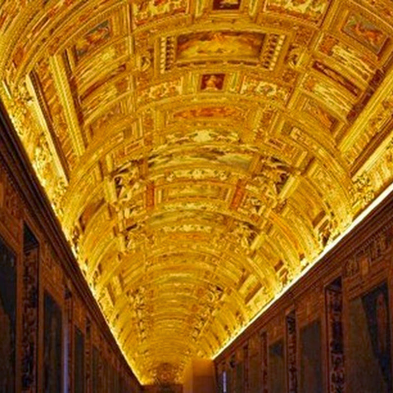 L’Oro del Vaticano: ricchezze nascoste, scandali e affari della Santa Sede.