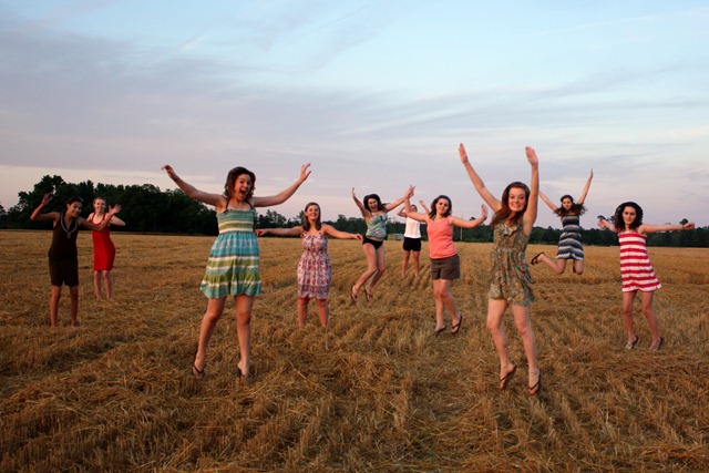 [biblestudygirlsswimparty%2520111%255B9%255D.jpg]