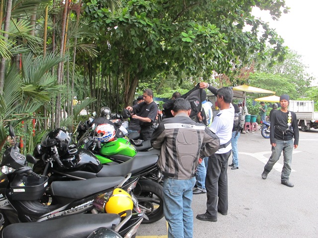 [IMG_28612.jpg]
