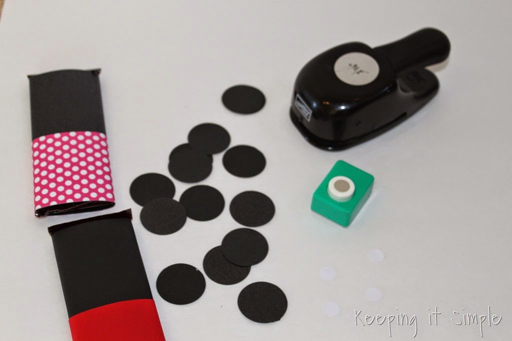 [Mickey%2520and%2520Minnie%2520Mouse%2520Candy%2520Bar%2520Valentines%2520%2520%25284%2529%255B3%255D.jpg]