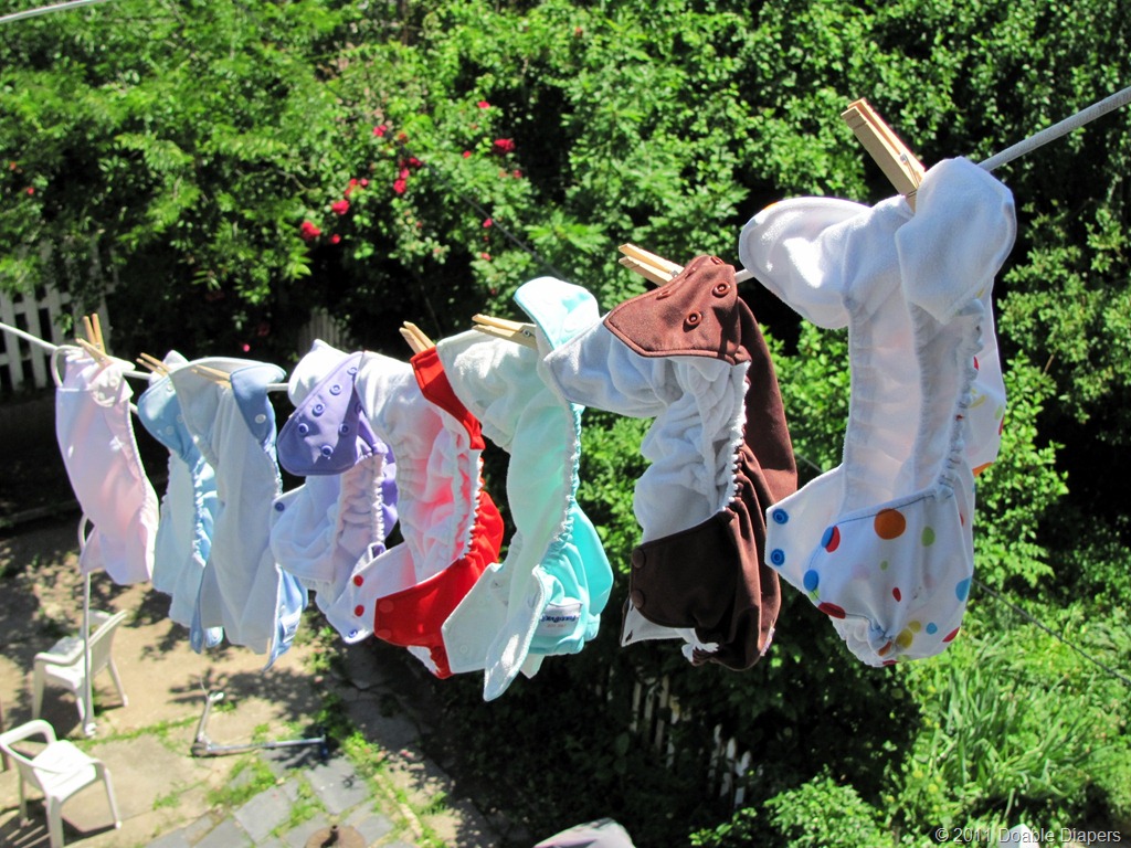[First%2520load%2520of%2520diaper%2520laundry%2520on%2520the%2520clothesline%255B6%255D.jpg]