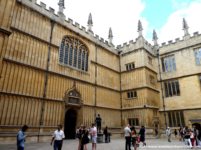 bodleian-library-oxford.JPG