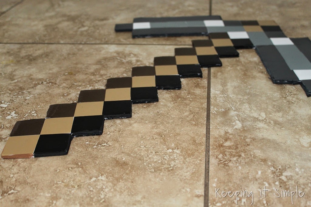 [DIY-Foam-Minecraft-Pickaxe-and-Sword%2520%25287%2529%255B3%255D.jpg]