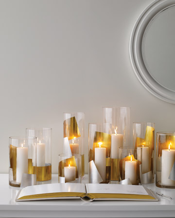 I love how modern these candle holders are for the holidays. (marthastewartweddings.com)