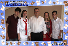 Fotos do evento Batizado Bernardo - 24.07.11. Foto numero 14 da Social Click Fotografia Digital, do Rio de Janeiro, RJ, que faz fotos divertidas, fotos malucas, fotos com fantasias, fotos na hora, fotografia maluca, fotografia divertida com molduras personalizadas. fotos divertidas malucas foto maluca animadas animado rj rio de janeiro divertida fantasia animada fotografo casamento aniversário 15 anos fotógrafo no fotógrafos casamentos