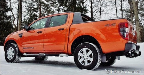 Orange-Wildtrack-Ford-Ranger-Pickup Sida