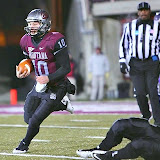 Jordan Johnson rushes the ball.