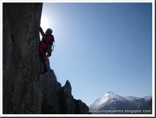 Via Intrusos 350m MD 7a (6b A0 Oblig) (Alto Les Palanques, Picos de Europa) (Isra) 9036 Via Intrusos 350m MD 7a (6b A0 Oblig) (Alto Les Palanques, Picos de Europa) (Isra) 9036