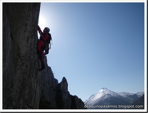 Via Intrusos 350m MD  7a  (6b A0 Oblig) (Alto Les Palanques, Picos de Europa) (Isra) 9036