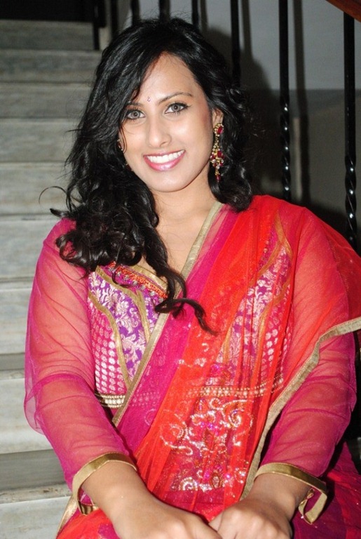 [rajitha%2520reddy%2520hot%2520still1%255B2%255D.jpg]