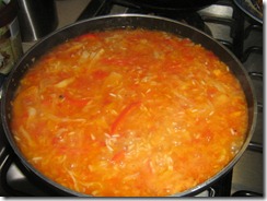 Agrega el caldo o agua y Knorr AGREGA AGUA O CALDO