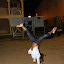Emma fait des acrobaties