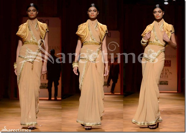 Tarun_Tahiliani_Cream_Saree