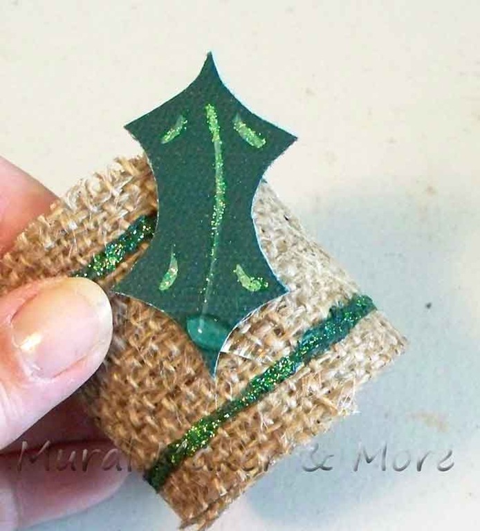 [holly-napkin-ring-11%255B5%255D.jpg]