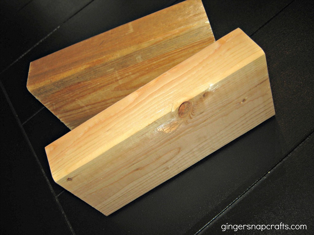 [pencil-holder-from-2x44.jpg]