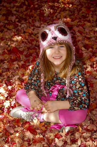 [2011_1025_Sarah_fallleaves-7%255B2%255D.jpg]