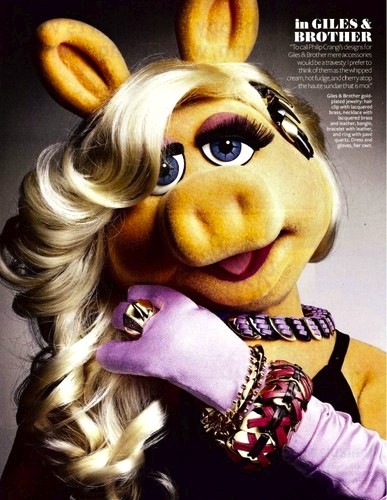 Miss Piggy InStyle Magazine the muppets 26965632 387 500