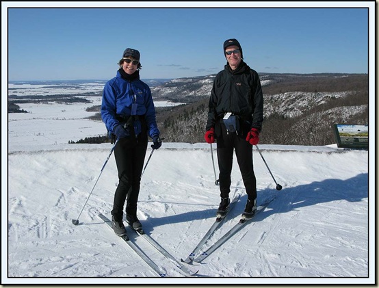 Sue and Martin at the Champlain Lookout in Gatineau Park