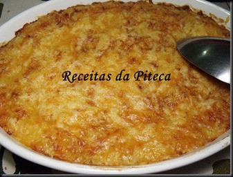 Batatas raladas no forno Batatas raladas no forno